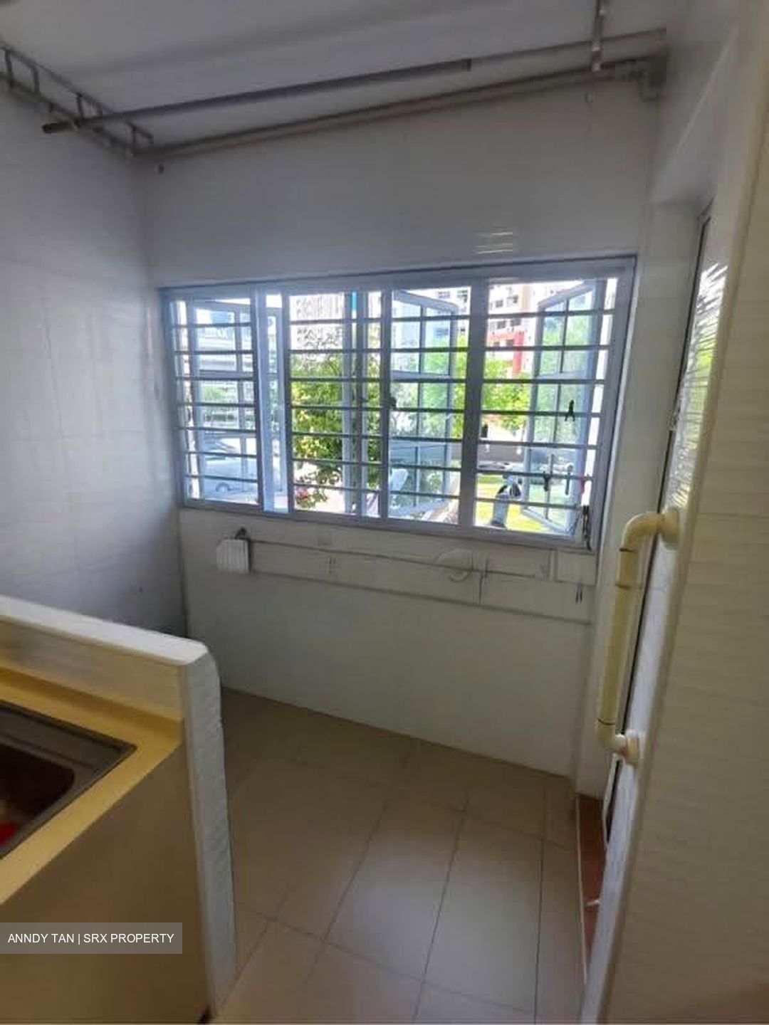 Jurong West Street 42 (Jurong West),  #622608631